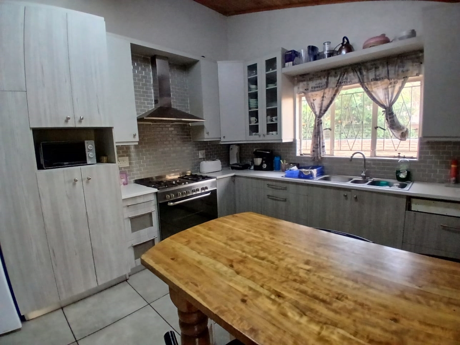 5 Bedroom Property for Sale in Kuruman Northern Cape